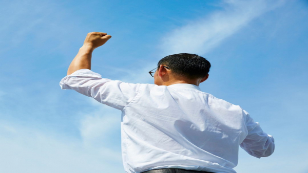 小さな成功体験が自信に: 介護現場で成長を実感し、モチベーションを高める方法